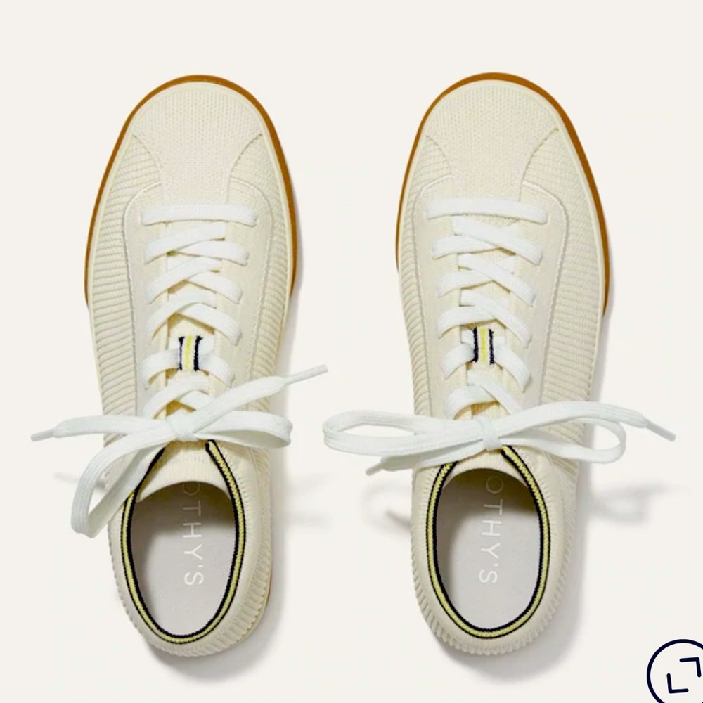 Rothy’s lace up sneakers size 8